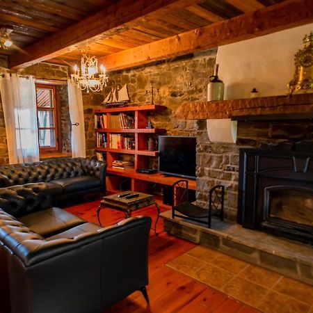 Domaine Steinbach Cidrerie B&B Distillerie St-Pierre-de-l'Île-d'Orléans Bagian luar foto