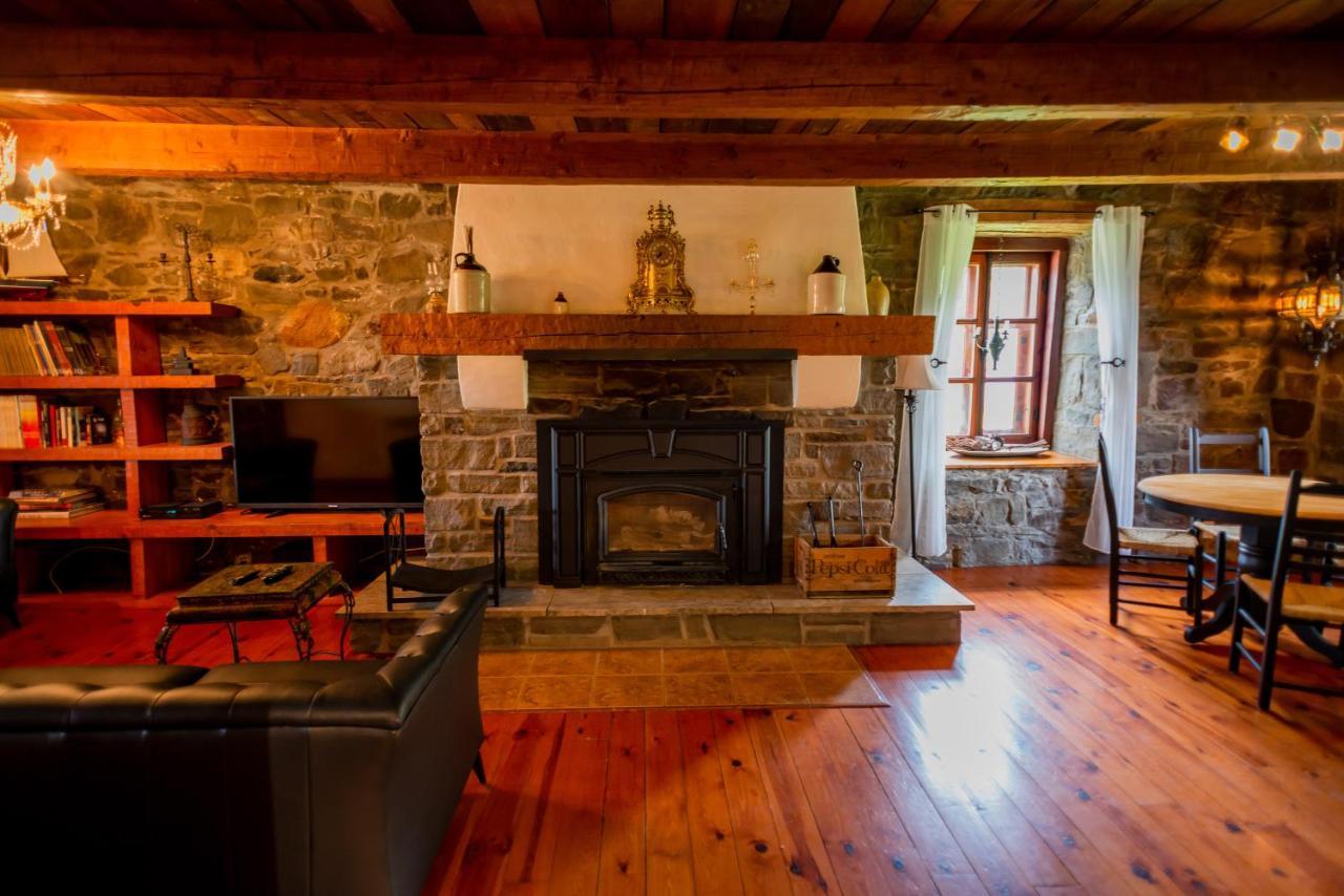 Domaine Steinbach Cidrerie B&B Distillerie St-Pierre-de-l'Île-d'Orléans Bagian luar foto